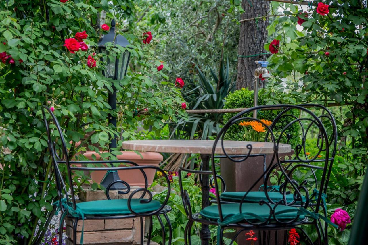 I Due Cipressi Country house *